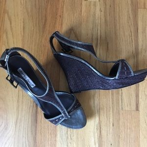 Charles David “streaming” wedge sandal. 9 1/2